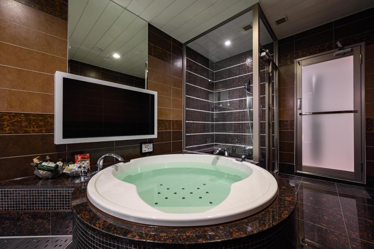 Hotel Dior7つくば Tsuchiura Bagian luar foto