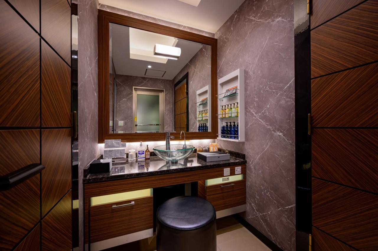 Hotel Dior7つくば Tsuchiura Bagian luar foto